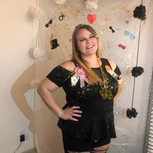 Meet your Posher, Danielle